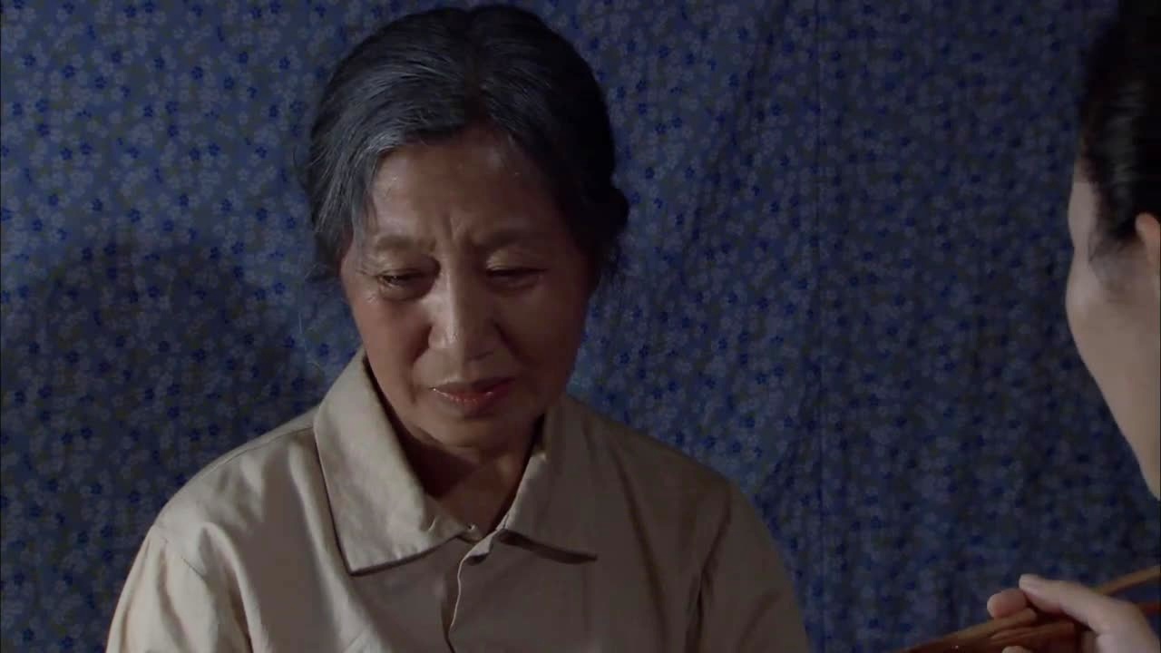 国产重口老太和小伙乱:04-10-12-26-30-37A:18,国产重口老太与小伙的禁忌故事,一段难以启齿的私密经历(关键词,国产重口、老太、小伙乱)