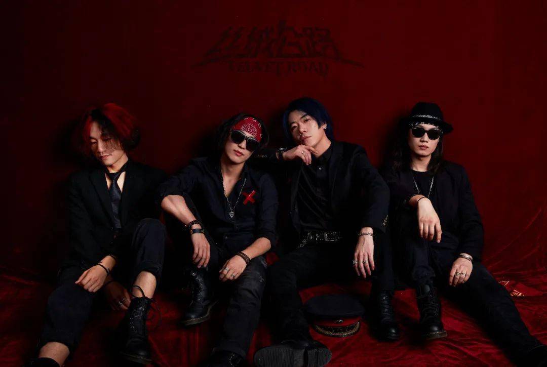 裸体女人张开两腿任你看:13-14-18-19-22-49E:28,裸体女人张开两腿任你看,一种不应被忽视的议题