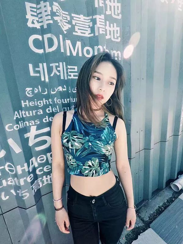 少妇人妻在线无码天堂视频网:05-11-16-28-37-38H:35,探索网络世界,少妇人妻在线视频与数字时代的边界