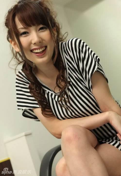 波多野结衣一二三区AV高清:22-28-30-34-38-46A:02,波多野结衣的魅力,一二三区AV高清的独特体验