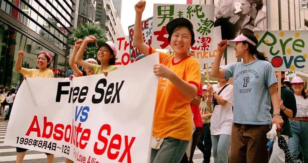 国产成人精品日本亚洲专区61:02-04-09-15-41-48S：14,探索国产成人精品与亚洲文化交融，日本专区深度解析