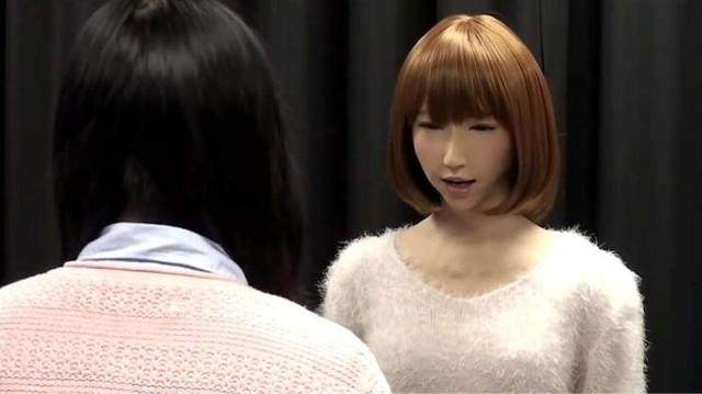 日日摸日日碰人妻无码:05-10-25-33-43-45P：11,探索真实与虚拟的边界，对日日摸日日碰人妻无码现象的深度解析