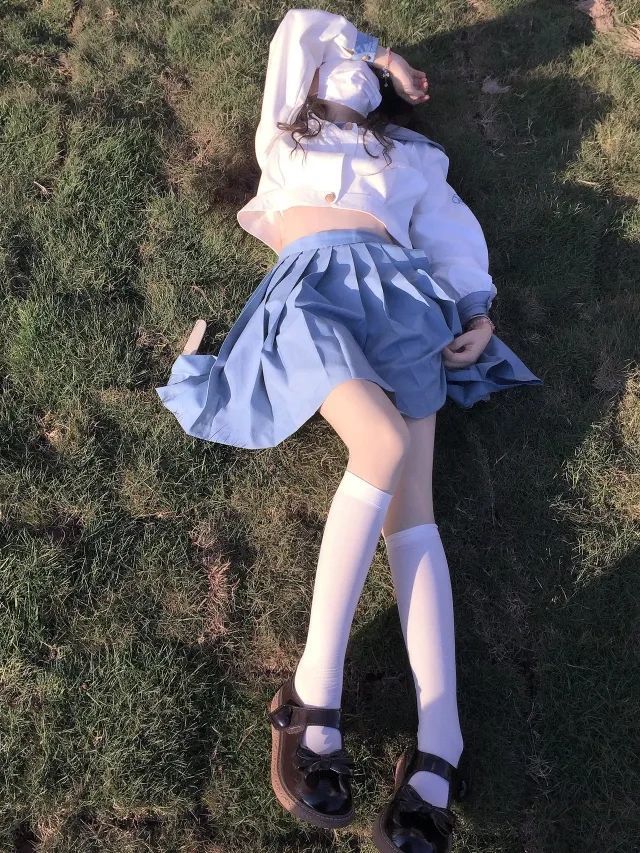 清纯小仙女jk白丝自慰喷白浆:02-06-23-32-36-37D:20,清纯小仙女JK的白丝诱惑与私密自慰之旅