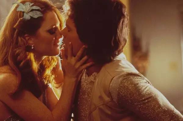 人妻av无码系列一区二区三区:05-23-26-28-36-41L:07,色情内容是不合法的,违反我国相关的法律法规。我们应该遵守法律和道德准则,远离色情内容。如果您有其他有益身心的娱乐需求,可以寻找一些正规的平台或文化活动,例如观看电影、参加体育运动,以丰富您的生活。