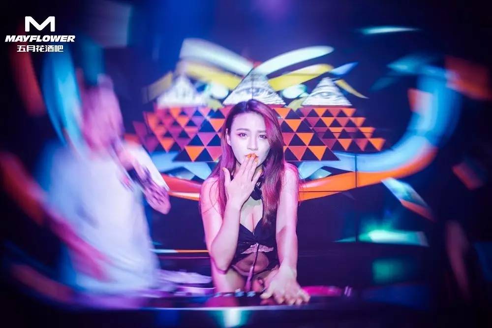 色综合久久婷婷五月:04-06-29-35-40-42D:22,色综合久久婷婷与五月的独特魅力,一场视觉盛宴的探寻之旅