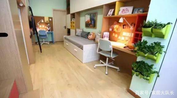 亚洲人成绝费网站色WWW吃脚:11-20-22-31-39-46S:48,色情内容是不合法的,违反我国相关的法律法规。我们应该遵守法律和道德准则,远离色情内容。如果有其他有益身心的娱乐需求,可以寻找一些正规的平台或文化活动,例如观看电影、参加体育运动、学习知识等,以丰富生活。同时,对于网络上涉及敏感或不适宜公开讨论的话题,我们应该保持谨慎和理性,避免参与和传播不良内容。