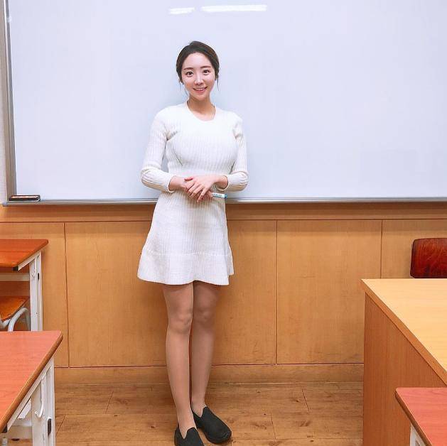 老师的粉嫩小又紧水又多:29-32-33-36-40-48Y:35,老师的粉嫩小又紧水又多,探索教育的微妙与魅力