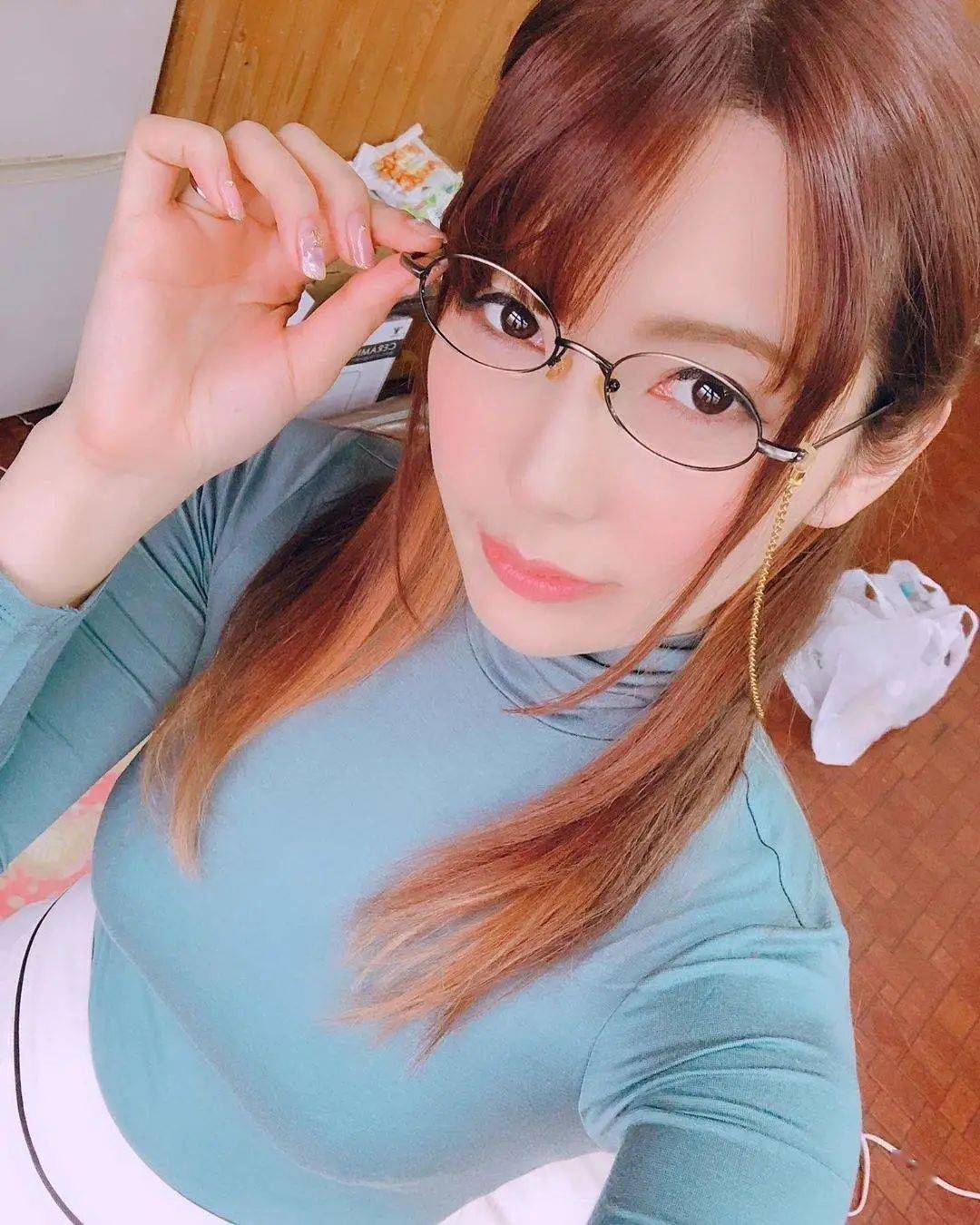 波多野结衣av一区二区三区中文:05-09-10-12-22-45E：42,波多野结衣AV一区二区三区中文的探究之旅，历史、内容与影响