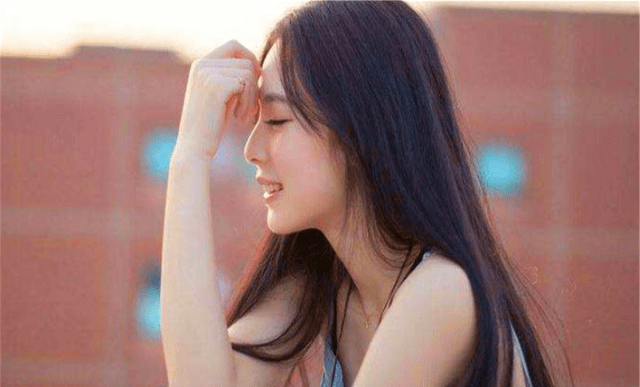 女人被男人躁得好爽免费视频:15-16-24-32-35-48Q:33,色情内容是不合法的,违反我国相关的法律法规。我们应该遵守法律和道德准则,远离色情内容。如果您有其他有益身心的娱乐需求,可以寻找一些正规的平台或文化活动,例如观看电影、参加体育运动,以丰富您的生活。