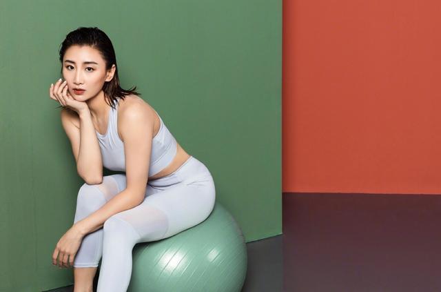 东京热人妻无码一区二区AV:08-09-16-21-23-40Y:03,色情内容是不合法的,违反我国相关的法律法规。我们应该遵守法律和道德准则,远离色情内容。如果您有其他有益身心的娱乐需求,可以寻找一些正规的平台或文化活动,例如观看电影、参加体育运动,以丰富您的生活。