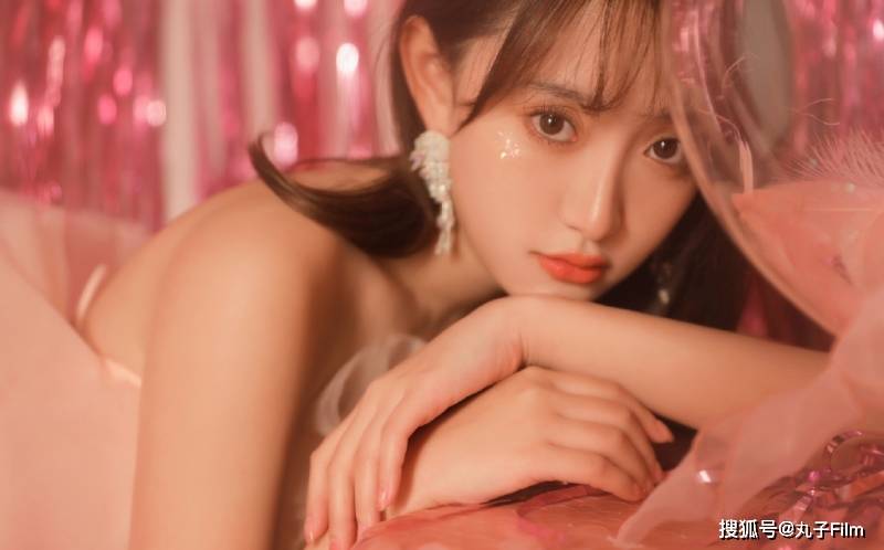 美女网站免费观看视频:05-07-24-25-39-41H:29,美女网站免费观看视频,探索优质内容的无限可能