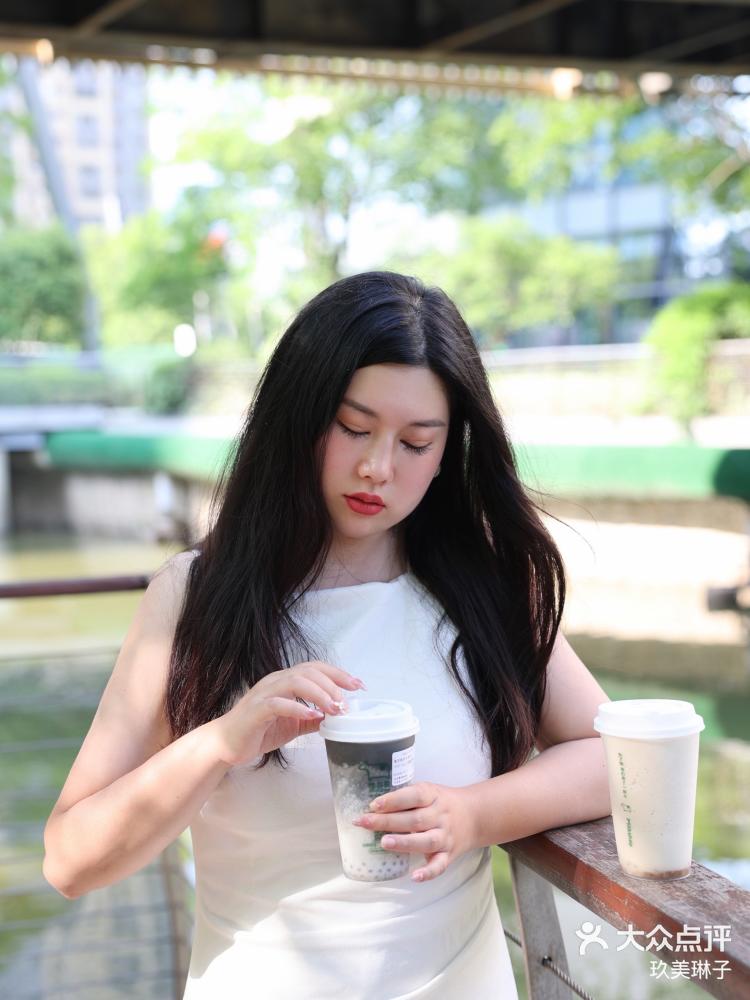 久久久综合九色合综:04-09-18-22-34-47J:16,久久久综合九色合综,探索多元色彩的魅力时光