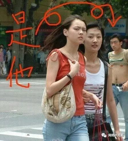 色妞AV永久一区二区国产AV:34-35-38-40-42-43Y:13,色情内容是不合法的,违反我国相关的法律法规。我们应该遵守法律和道德准则,远离色情内容。如果您有其他有益身心的娱乐需求,可以寻找一些正规的平台或文化活动,例如观看电影、参加体育运动,以丰富您的生活。