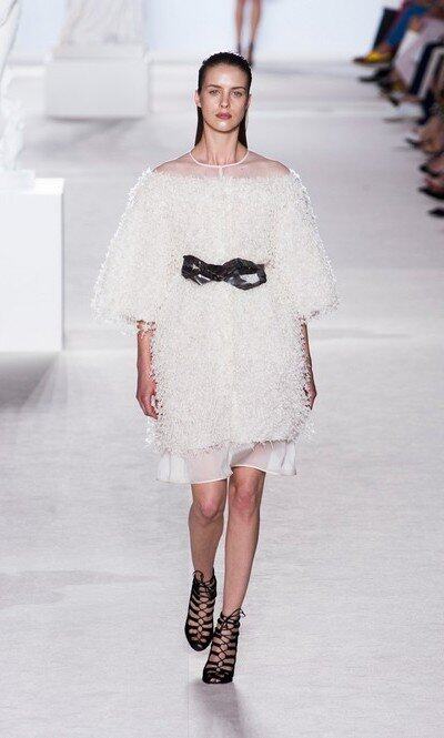 亚洲欧美精品AAAAAA片:16-18-21-25-37-41G:18,亚洲与欧美影视文化的交融,探讨精品AAAAAA片的现象及其影响(16-18-21-25-37-41G)