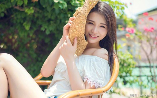 永久免费观看美女裸体的网站:01-05-09-21-27-30Q:18,关于永久免费观看美女裸体的网站,一个误解与警示的探讨