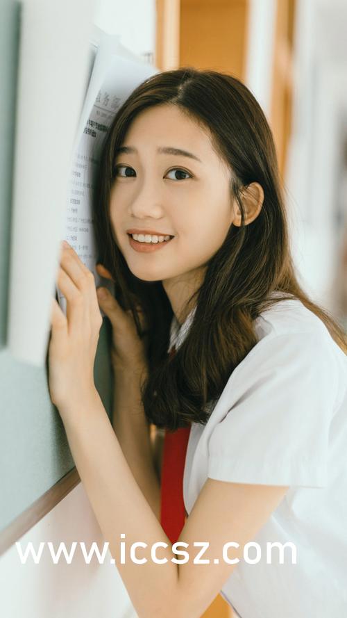 无码AV天天AV天天爽:01-03-30-33-35-40K:39,色情内容是不合法的,违反我国相关的法律法规。我们应该遵守法律和道德准则,远离色情内容。如果有其他有益身心的娱乐需求,可以寻找一些正规的平台或文化活动,例如观看电影、参加体育运动、学习知识等,以丰富您的生活。