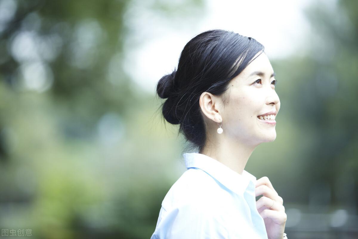 婷婷五月中文字幕在线:15-23-24-32-34-40R:35,婷婷五月中文字幕在线的魅力,一场视觉与情感的盛宴