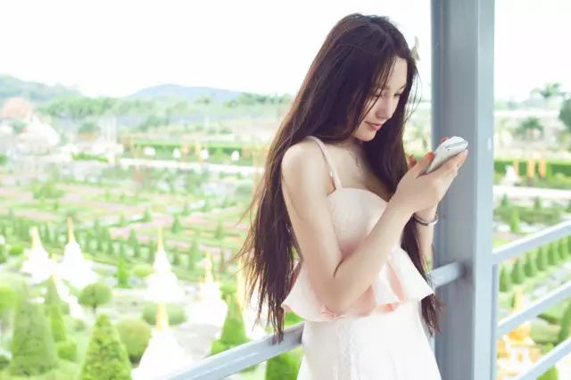 成熟人妻AV无码专区:08-15-23-27-35-49N:41,成熟韵味的人妻世界,探索无码专区的多元魅力(08-15-23-27-35-49N)