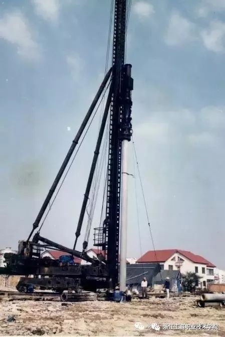 久久久国产打桩机:04-13-15-18-19-41E:11,久久久国产打桩机,深度探索与性能解析(型号,04-13-15-18-19-41E)