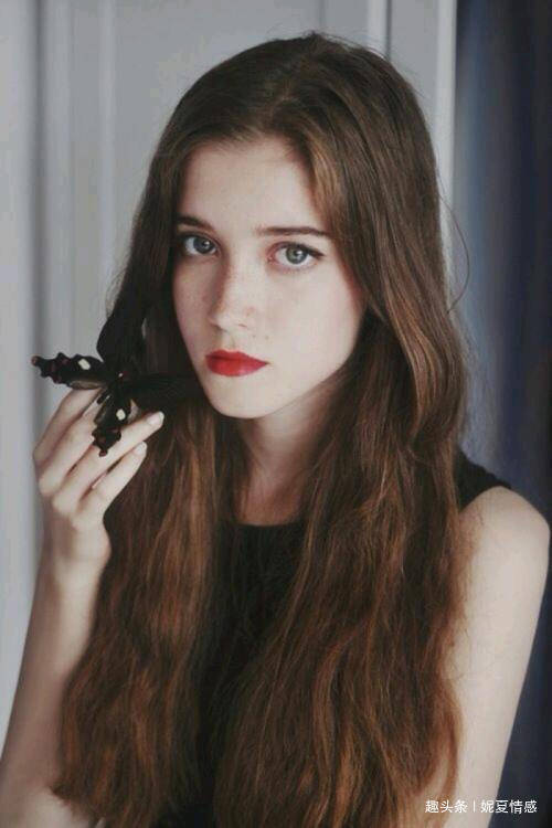 欧美人妻久久精品:19-27-29-39-46-47M:15,欧美风情中的人妻文化,探索那些久久精品的多元魅力(19-27-29-39-46-47M)与深度内涵(15)