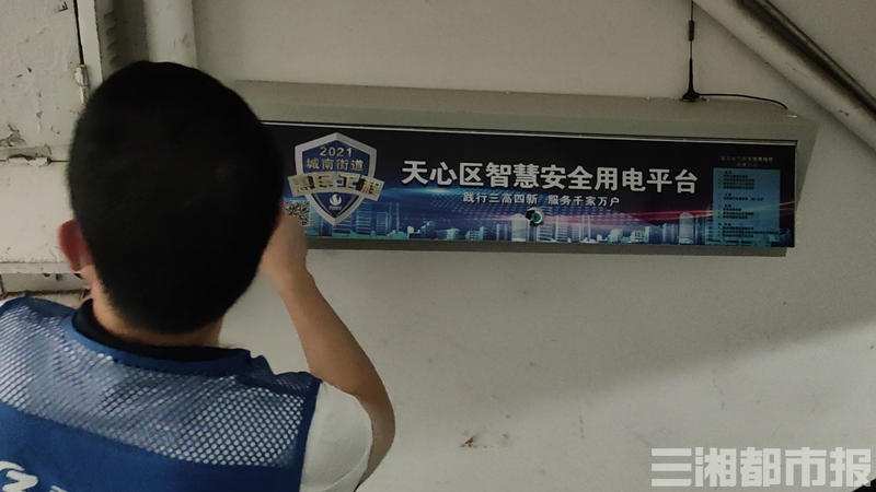 无码AV免费精品一区二区三区:21-22-25-43-44-47D:35,探索无码AV免费精品区域,一区、二区和三区的深度解析(附特定代码导航)