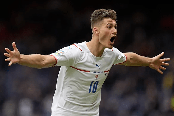 亚洲人成网亚洲欧洲无码久久:01-11-12-18-24-33M:11,亚洲人成网,跨越文化与技术的无码交流桥梁