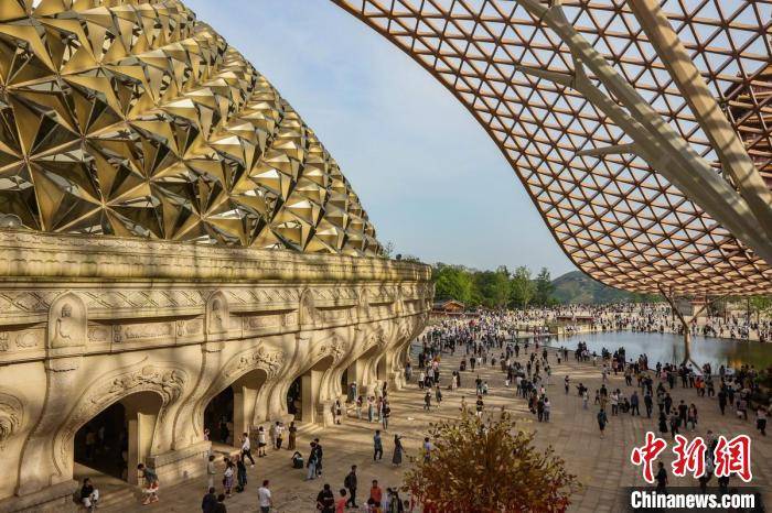 亚洲人成77777在线播放网站不卡:02-27-31-32-36-49L:14,亚洲人成,探索77777在线播放网站流畅体验的秘密