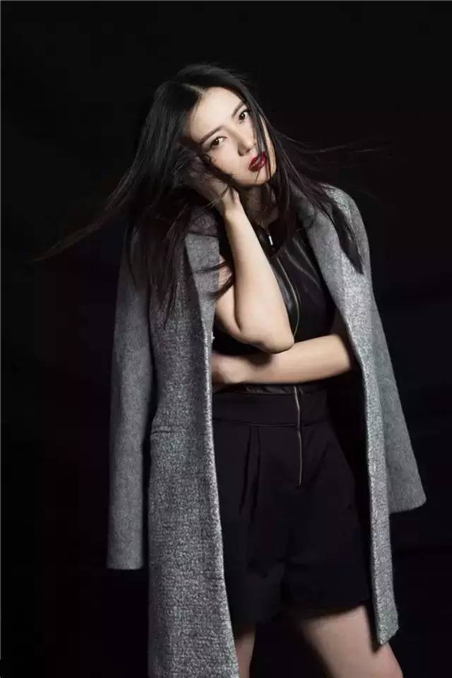 国产精品泄火熟女:01-04-18-22-35-41X:04,国产精品中的成熟韵味,探索女性魅力的深度与广度(01-04-18-22-35-41X)