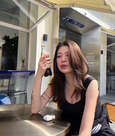 国产中年熟女大集合:10-12-33-34-42-46V：21,国产中年熟女大集合，魅力无限的成熟韵味