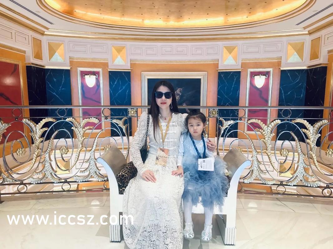 18禁裸乳无遮挡啪啪无码免费:04-17-23-29-31-42T:37,色情内容是不合法的,违反我国相关的法律法规。我们应该遵守法律和道德准则,远离色情内容。如果有其他有益身心的娱乐需求,可以寻找一些正规的平台或文化活动,例如观看电影、参加体育运动等。这些活动不仅能够丰富生活,还能提升个人素质和修养。