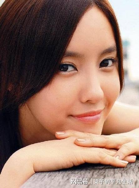 亚洲欧美日韩V在线观看不卡:22-23-25-29-33-45C：49,探索亚洲欧美日韩的影视文化，在线观看不卡的新体验