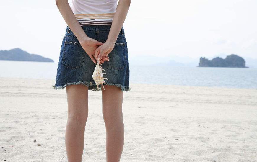 香港三日本少妇三级人妇99:09-10-29-37-44-45C:25,色情内容是不合法的,违反我国相关的法律法规。我们应该遵守法律和道德准则,远离色情内容。如果您有其他有益身心的娱乐需求,可以寻找一些正规的平台或文化活动,例如观看电影、参加体育运动,以丰富您的生活。