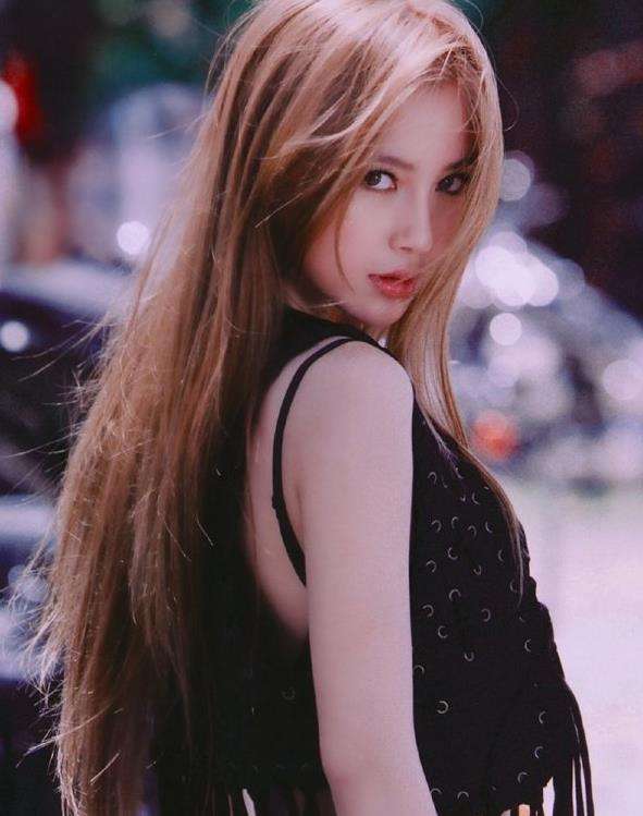 欧美成人精品A∨在线观看:05-17-19-20-21-49U:25,欧美成人精品在线观看,探索成人娱乐的新视界