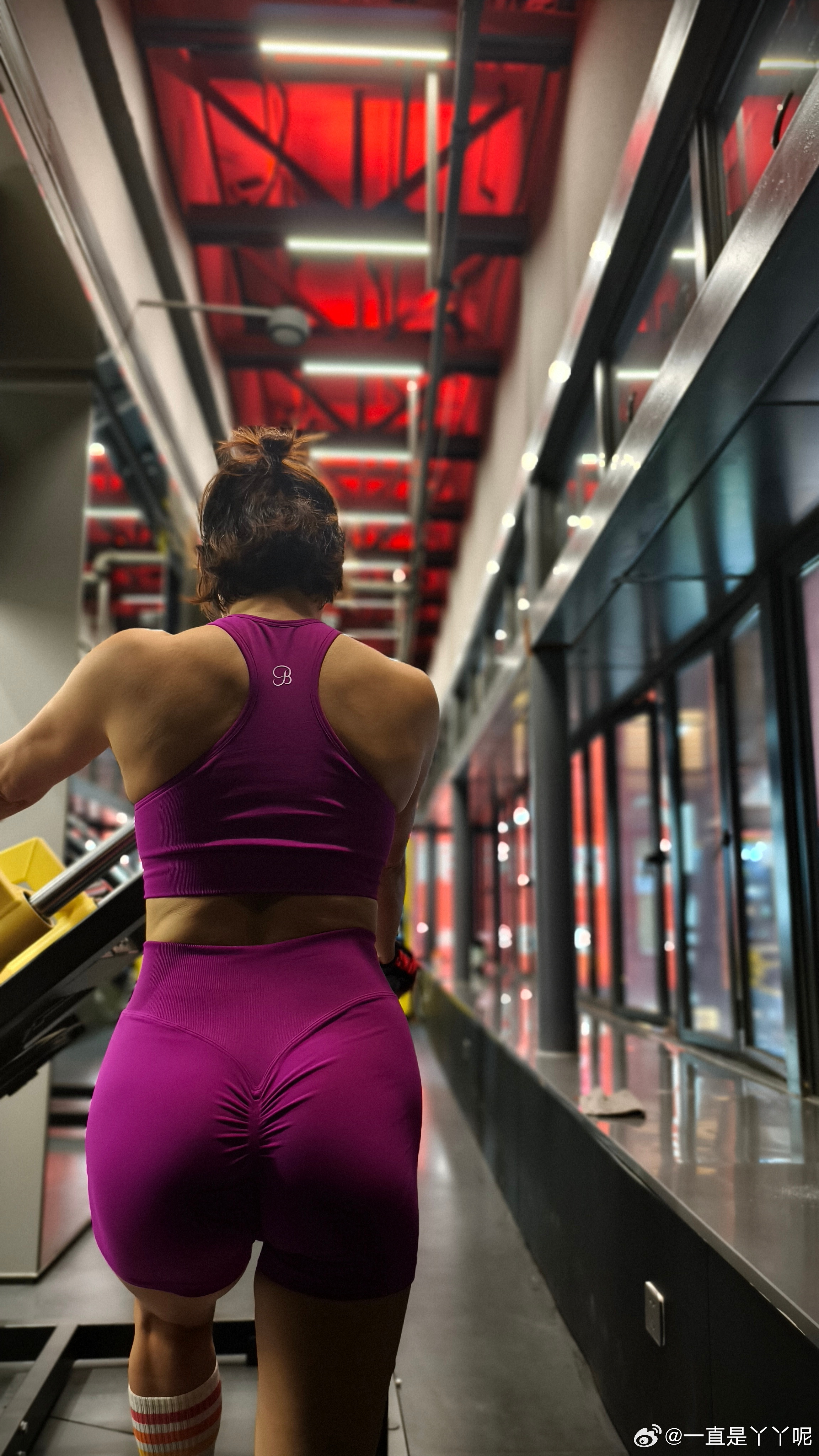 yy111111少妇影院无码光屁股:04-07-13-19-22-32H:37,探索yy111111少妇影院,无码光屁股的影像艺术