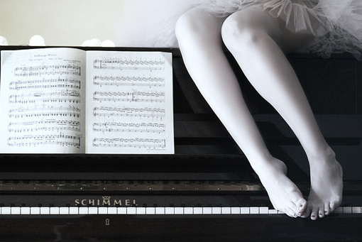 国产成人无码AⅤ片在线观看:27-38-42-43-44-46Y:47,探索国产成人娱乐文化,在线观看无码AⅤ片的多元视角