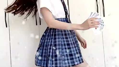 小仙女jk情趣白丝喷水视频:12-18-24-30-31-45B:41,小仙女JK情趣世界,白丝喷水视频的魅力探索