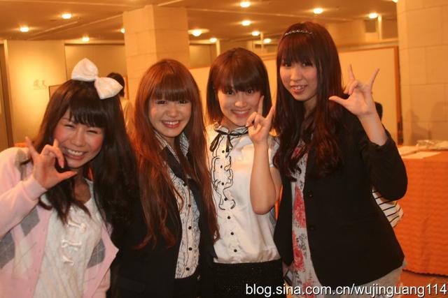 中文有码VS无码人妻:14-34-36-39-44-49K:20,关于中文有码与无码人妻的讨论,一种文化现象的深度探讨