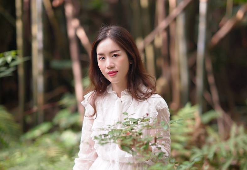 五月婷婷之综合缴情:12-35-37-41-46-49A:20,五月婷婷之综合缴情,岁月静好,情感绽放