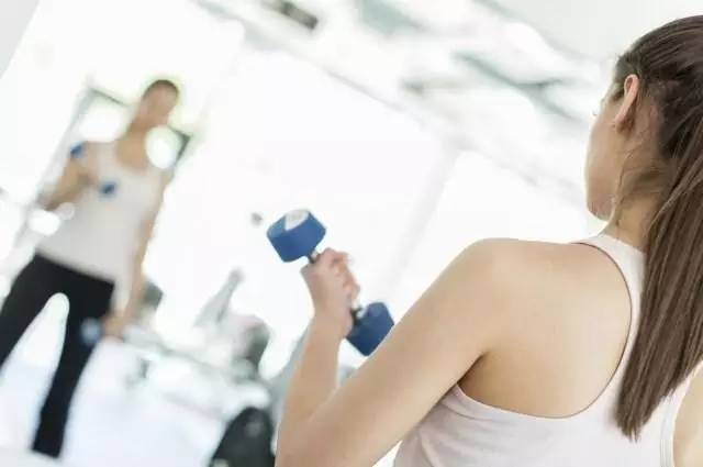 18禁肉肉无遮挡无码网站:05-18-21-24-25-45W:31,探索网络世界中的灰色地带,关于所谓的18禁肉肉无遮挡无码网站的探讨