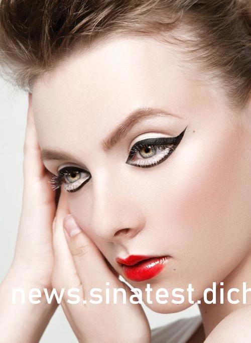 国产AV丝袜旗袍无码网站:04-06-29-35-40-42D:22,国产AV丝袜旗袍无码网站的发展与影响,深度探讨