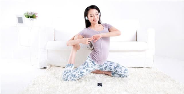 产后漂亮奶水人妻无码:03-09-12-22-46-49T:35,产后恢复与哺乳期的美丽,关注产后女性的身心健康与乳汁质量