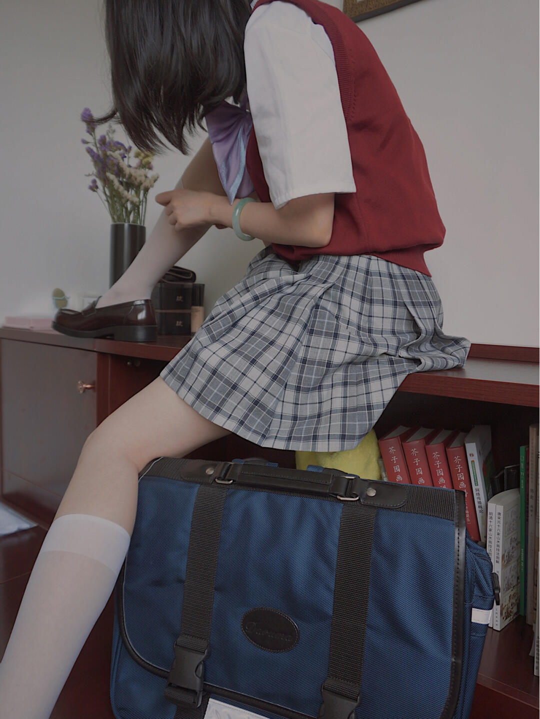 国产精品无码制服丝袜:09-20-23-45-47-48M:08,探索国产精品,无码制服下的丝袜魅力 09-20-23-45-47-48M与08的魅力展现