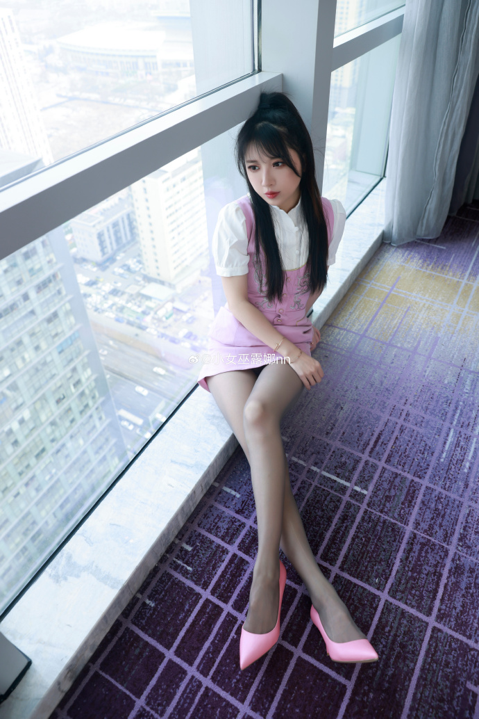 国产精品无码制服丝袜:09-20-23-45-47-48M:08,探索国产精品,无码制服下的丝袜魅力 09-20-23-45-47-48M与08的魅力展现