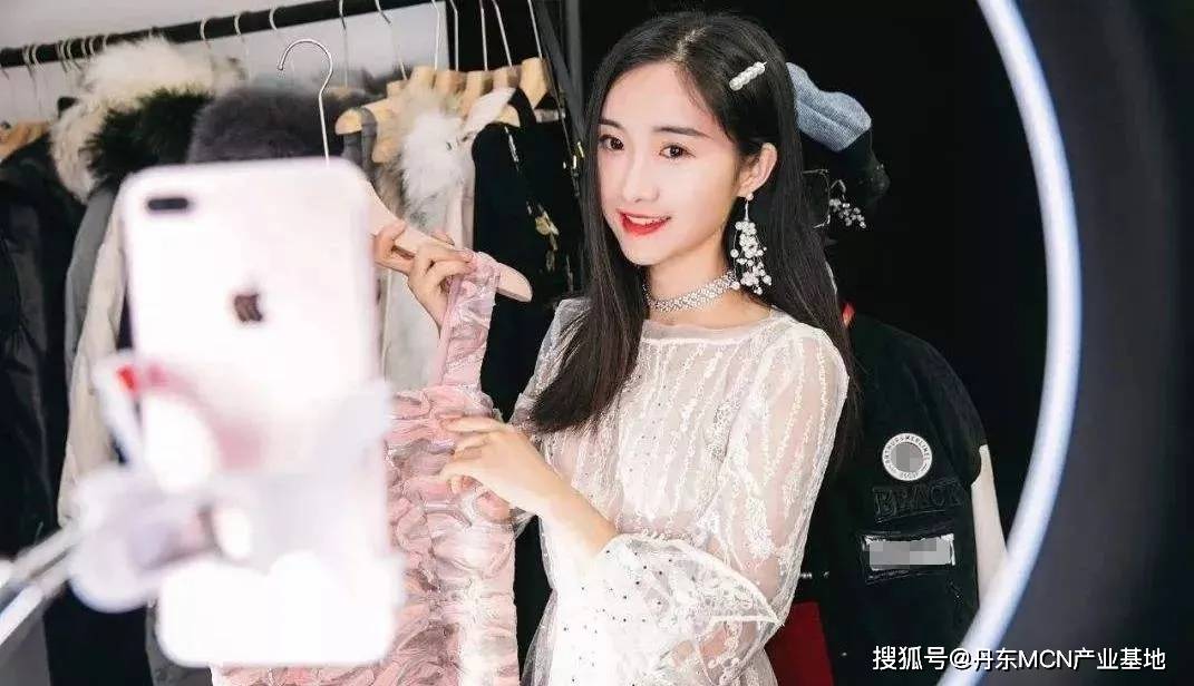 国产网红主播无码精品:03-12-27-29-34-46Y:12,国产网红主播无码精品,深度探索与多元解读