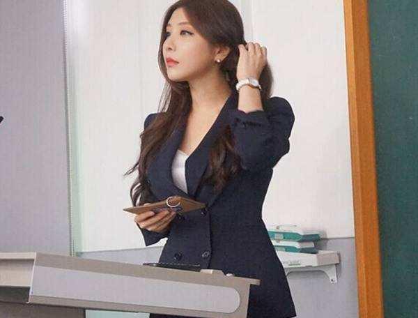 精品人妻码一区二区三区:14-16-20-22-34-45E:03,关于精品人妻码一区二区三区的研究与探讨,深度解析不同区域特色与魅力