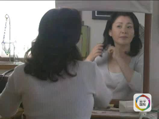 日本强伦姧人妻一区二区:09-20-23-45-47-48M:08,色情内容是不合法的,违反我国相关的法律法规。我们应该遵守法律和道德准则,远离色情内容。如果您有其他有益身心的娱乐需求,可以寻找一些正规的平台或文化活动,例如观看电影、参加体育运动、学习知识等,以丰富您的生活。