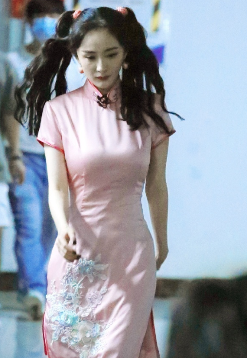 亚洲丰满熟女一区二区哦:02-04-12-25-27-49W:26,亚洲丰满熟女一区二区,探索与欣赏的独特魅力