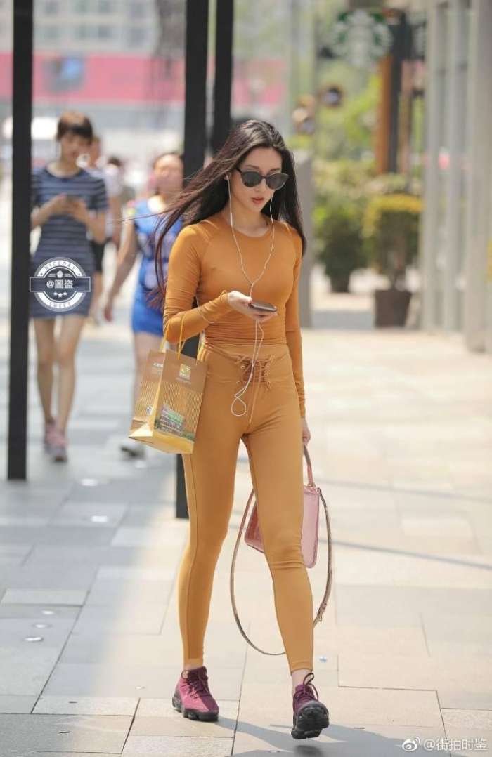 亚洲丰满熟女一区二区哦:02-04-12-25-27-49W:26,亚洲丰满熟女一区二区,探索与欣赏的独特魅力