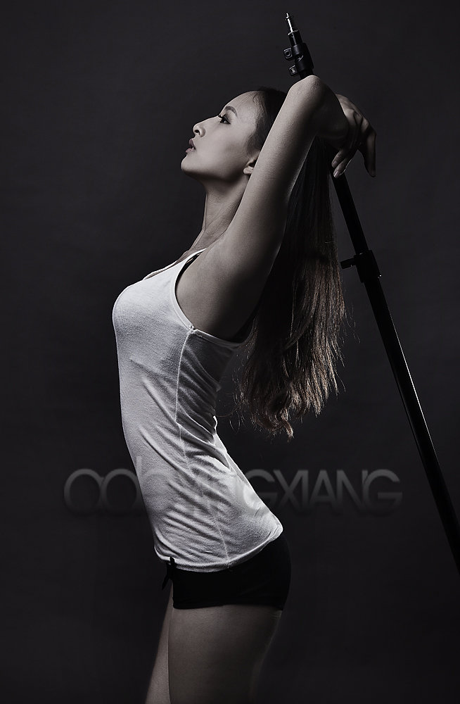 五月综合激情婷婷六月色窝:09-17-19-22-40-45N：23,五月综合激情与婷婷六月色窝的神秘魅力，一场时空交织的奇幻之旅