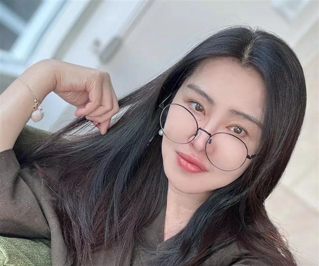 亚洲中文字幕一区精品自拍:03-12-14-21-27-48Z:38,亚洲中文字幕一区,探索精品自拍的艺术与魅力